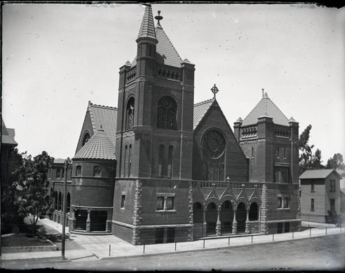 First Baptist Church of Los Angeles, exterior