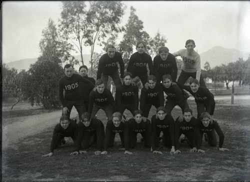 Pomona College class of 1905 men in sweaters