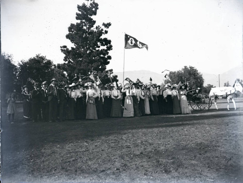 Pomona College class of 1906 at football game