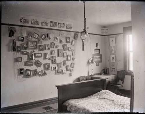 Student residence interior, Pomona College