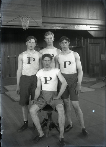 Track and field athletes, Pomona College