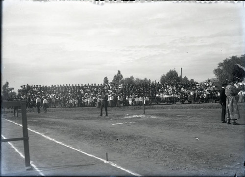 Spectators at Pomona College field day