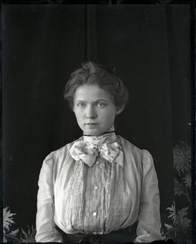 Portrait of unidentified woman