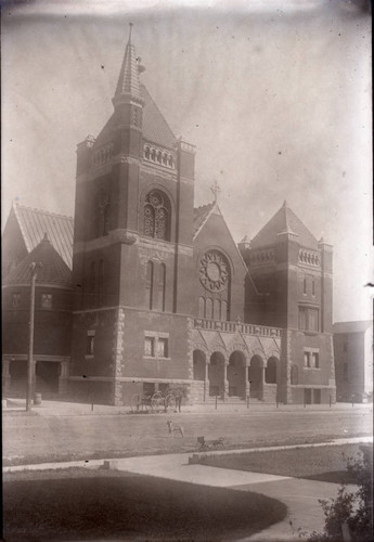 First Baptist Church of Los Angeles, exterior