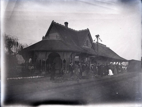 Santa Fe train station, Claremont