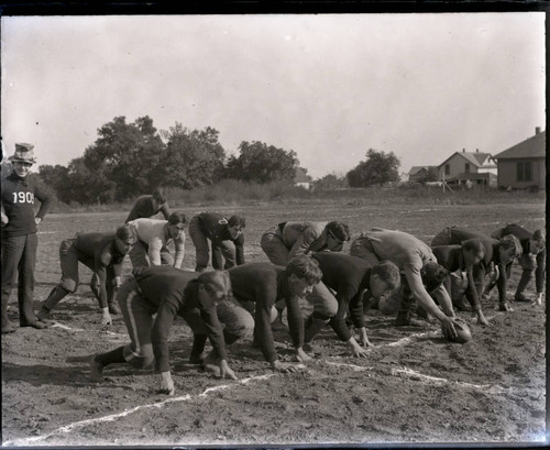 Football team of Pomona College class of 1907