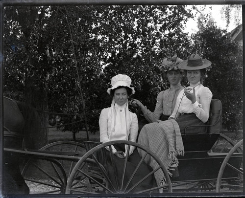 Miss Eads, Miss Lee, and Miss Butler