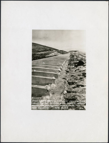 Ends of beams on aqueduct cover