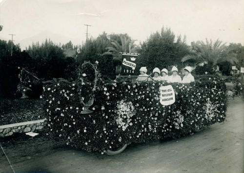 Foothill Boulevard Association Float