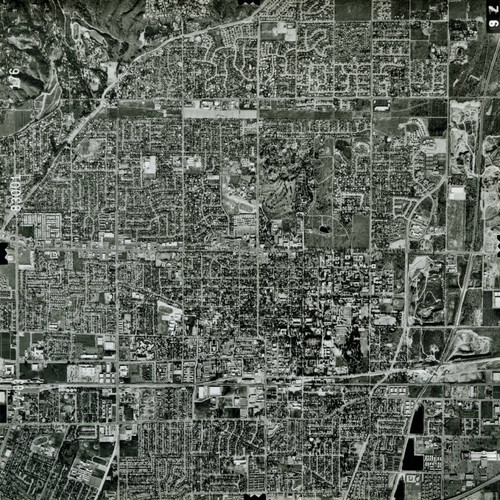 Aerial view of Claremont, 1983