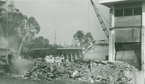 Jacobs Science Center destruction, Harvey Mudd College