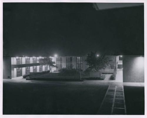 Mildred E. Mudd Hall courtyard at night, Harvey Mudd College