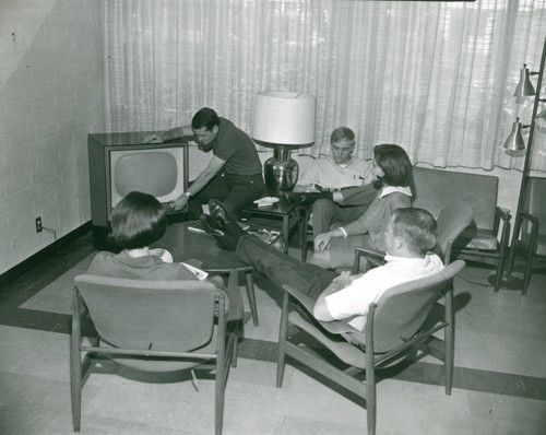 Students sitting in front of a television, Claremont McKenna College