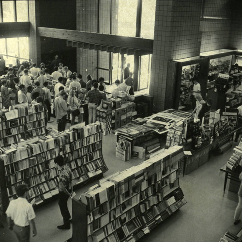 Huntley Bookstore interior, Claremont University Consortium