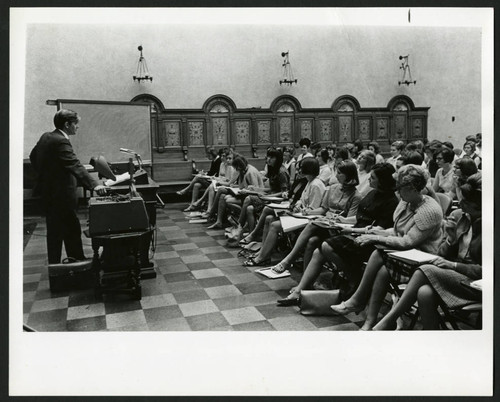 Balch Auditorium class lecture, Scripps College