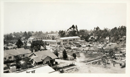 Construction of Balch Hall, Scripps College