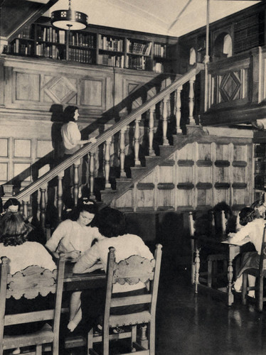 Students in Denison Library, Scripps College