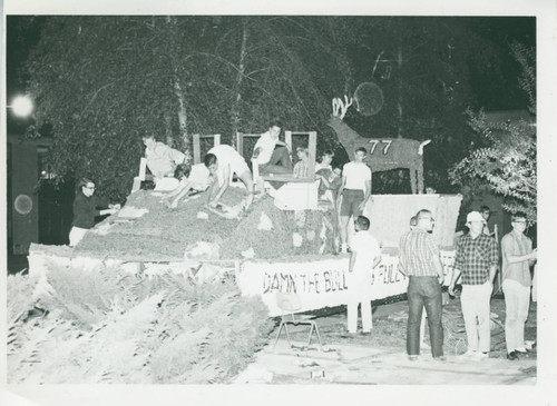 Homecoming float construction, Harvey Mudd College