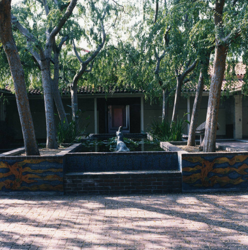 Seal Court fountains, Scripps College