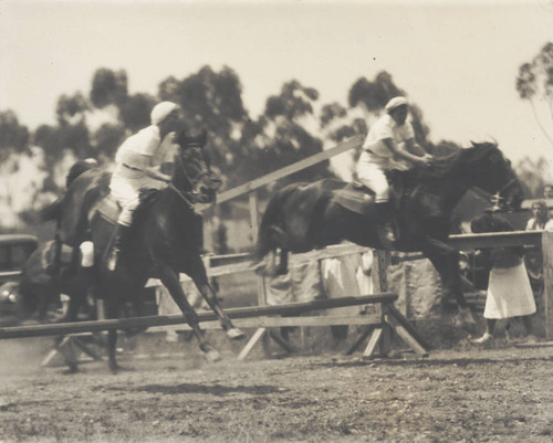 Students on horseback, Scripps College
