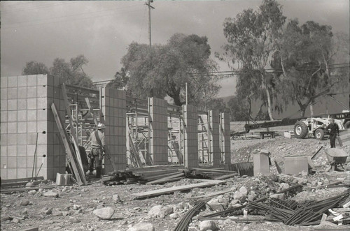 Marks Hall construction, Harvey Mudd College