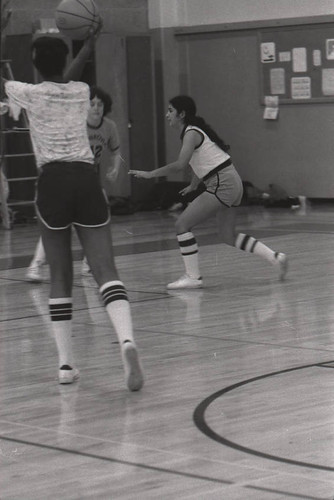 Basketball practice, Scripps College