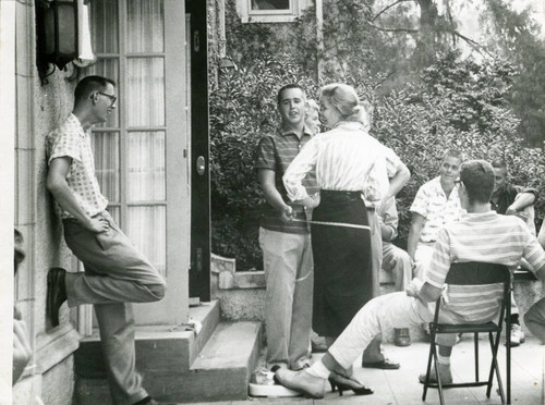 Measuring freshmen girls, Pomona College