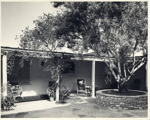 Revelle House courtyard