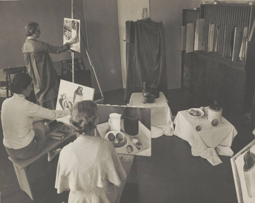 Students painting, Scripps College