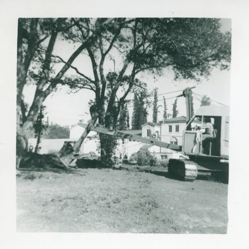 Construction of Memorial Gym, Pomona College