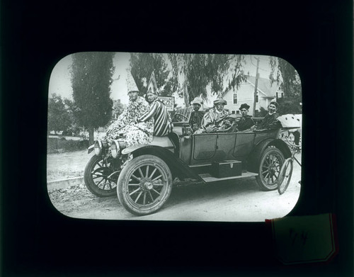 Clowns in car, Pomona College