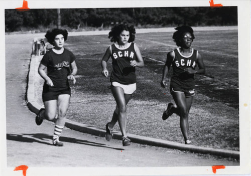 Cross country runners, Scripps College