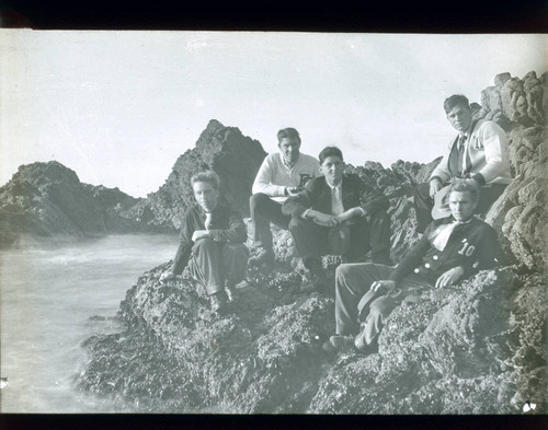 Students at the ocean, Pomona College