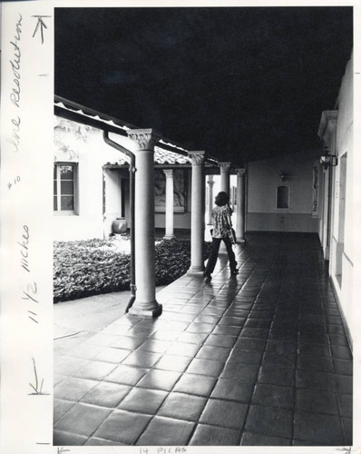 Sycamore Court loggia, Scripps College