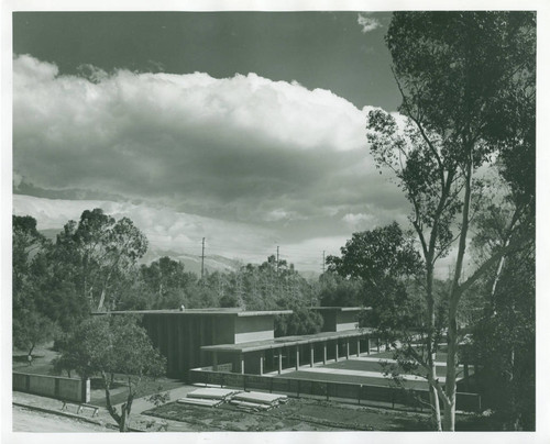 Thomas-Garrett Hall with Construction wall, Harvey Mudd College