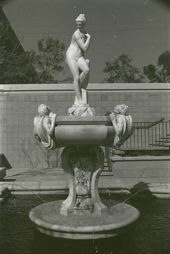 Venus statue and fountain, Harvey Mudd College