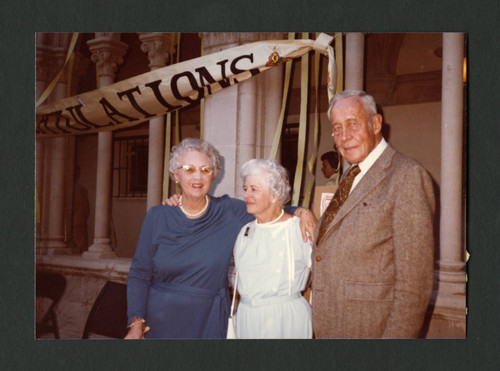 Dorothy Drake, Ellen and Roger Revelle at Denison Library's 50th birthday celebration, Scripps College