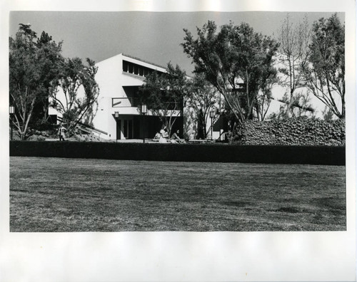 Bette Cree Edwards Humanities Building, Scripps College