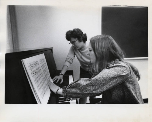 Piano student and teacher, Scripps College