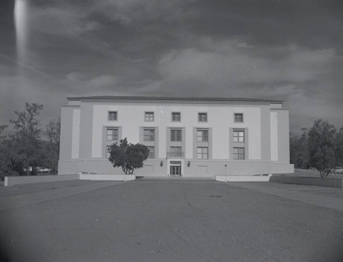 South side of Honnold Library