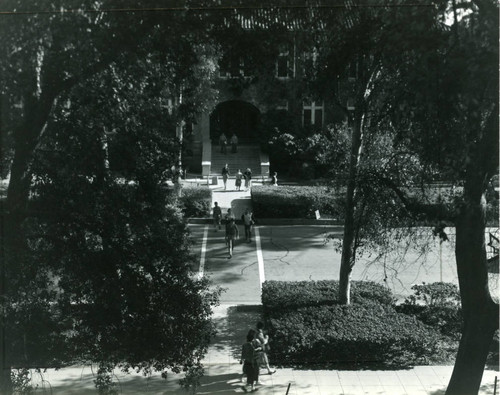 Holmes and Pearsons Halls, Pomona College