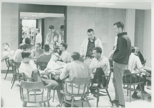 Students in Platt Campus Center, Harvey Mudd College