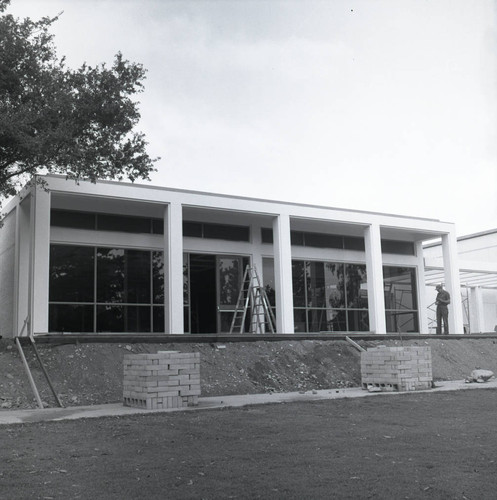 Emett Student Center, Claremont McKenna College