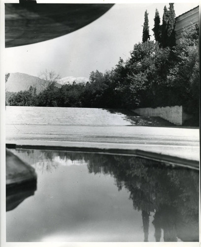 Bosbyshell Fountain with view of mountains, Pomona College