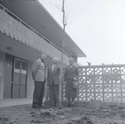 Mildred E. Mudd Hall tree planting, Harvey Mudd College