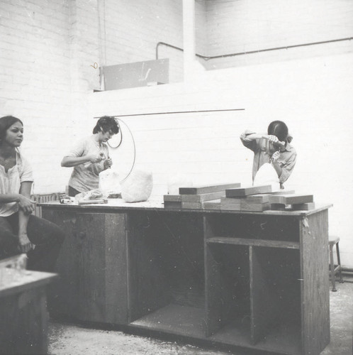 Women carving, Scripps College