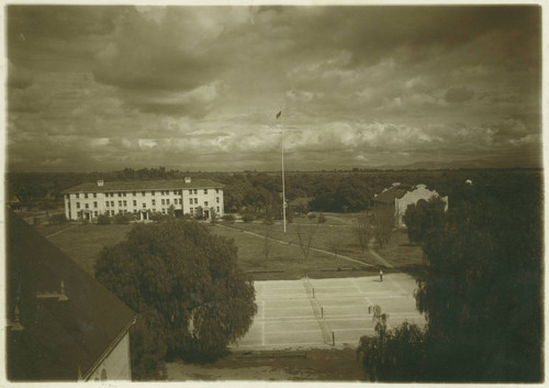 Pomona College campus, Pomona College