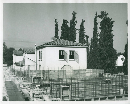 Construction of Memorial Gym, Pomona College