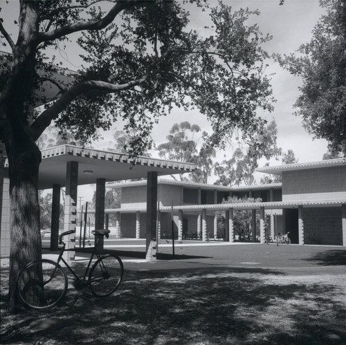 Thomas-Garrett Hall and bicycle, Harvey Mudd College