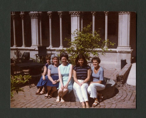 Denison Library summer 1982 staff, Scripps College